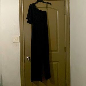 Jumpsuit black color and small size one shoulder beautiful